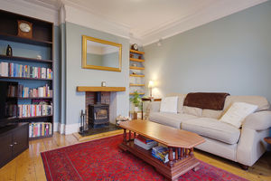 Lounge- click for photo gallery